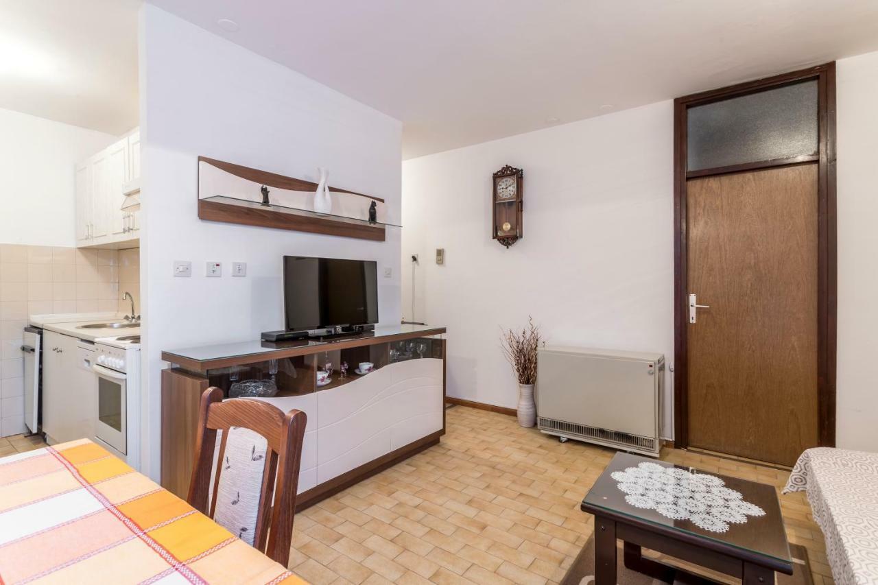 Apartment Kossi Split Buitenkant foto